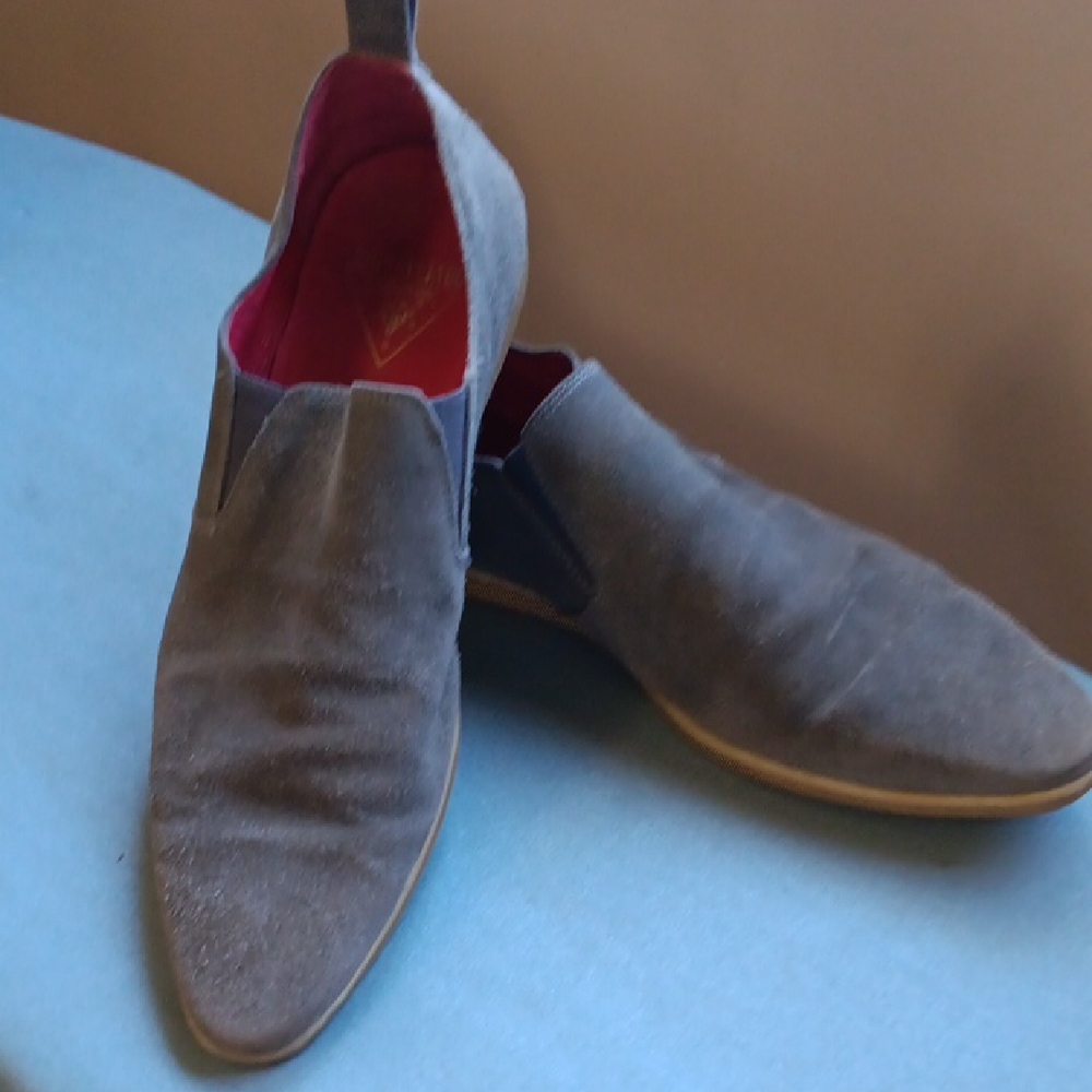 Men's Suede John Fluevgog Gray Loafers
